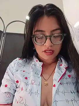 SOFI__10 élő XXX-chatje