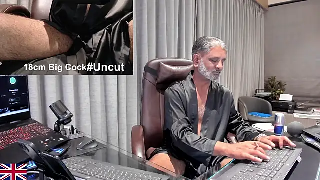 Chat +18 de OnlineBossUK ao vivo