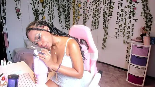 Czat XXX na żywo – violeta_milleer