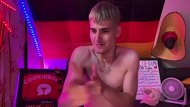 Cookieboy88's Live XXX Chat