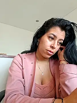 Luianna Chat XXX in diretta