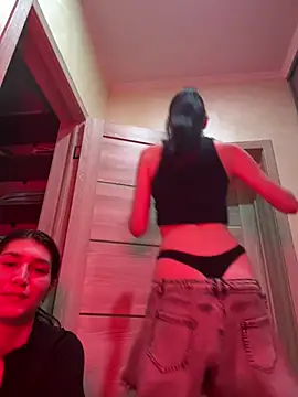 צ'אט XXX בשידור חי של RussianGirls_