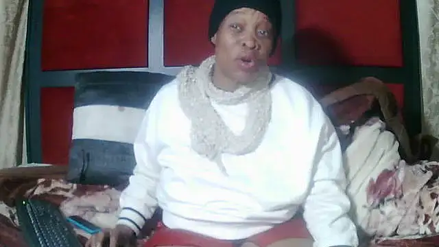دردشة JoycyQueen الجنسية المباشرة