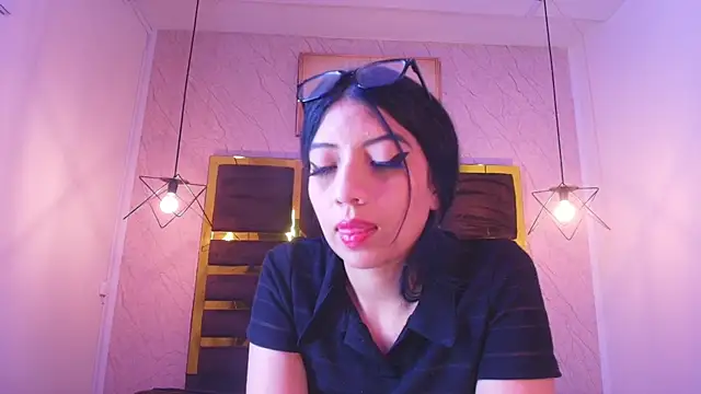 Ey_Im_simone_: онлайн-секс-чат