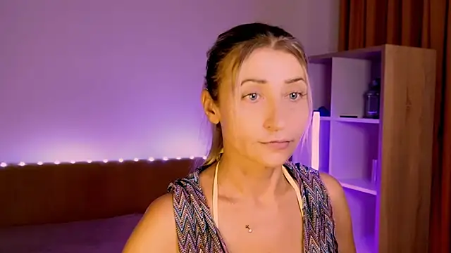 ZoeGrant Chat XXX live