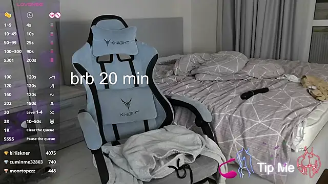 Chat XXX en directo de WizLoverr