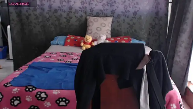 miia-big1boobs_ Adlı Modelin Canlı XXX Sohbeti
