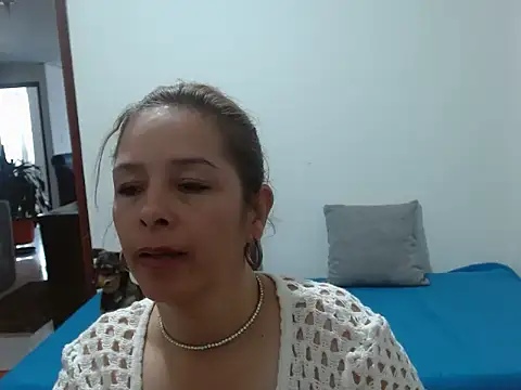 Chiquisexy1 Adlı Modelin Canlı XXX Sohbeti