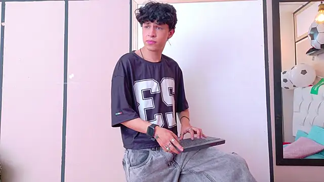 Axel__Evans' Live XXX Chat