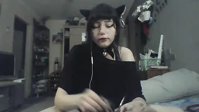 ChargedReign Chat XXX live