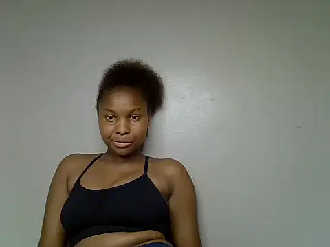 Chat +18 de Swt_smiles ao vivo