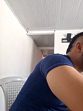Chat +18 de ORTIZ96hot ao vivo
