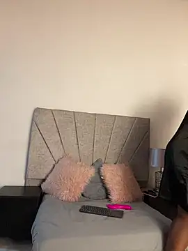 emilyrojasのライブXXXチャット