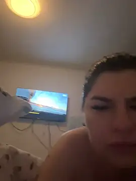 evaxxxcurvyxxx's Live XXX Chat