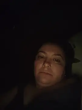 EmmaEmmy40's Live XXX Chat