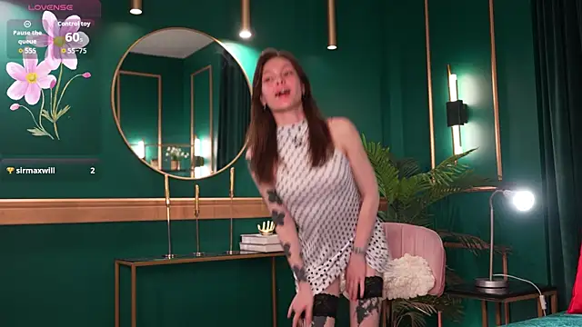 Mili_Joy Adlı Modelin Canlı XXX Sohbeti