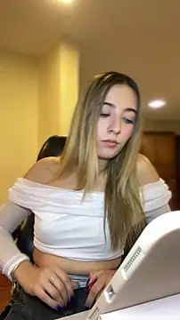 kloe__t18 라이브 XXX 채팅