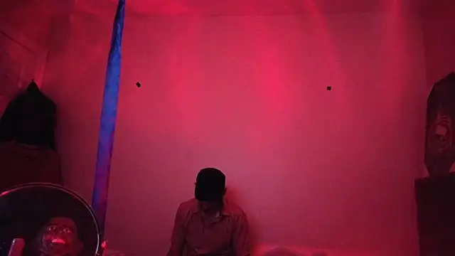 צ'אט XXX בשידור חי של hailzeffn