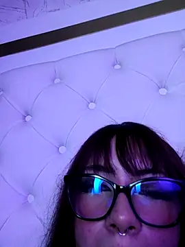 Chat XXX en directo de Effy_Kessler
