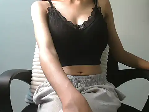 _chakshoocharm_'s Live XXX Chat