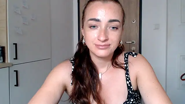 LorenneRose Adlı Modelin Canlı XXX Sohbeti