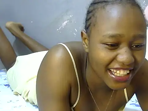 Petite_Ebony10 Chat XXX in diretta