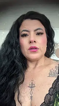 lizha_milf 即時 XXX 聊天