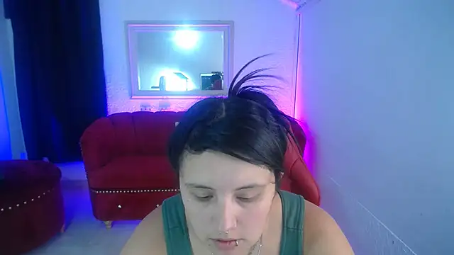 nathaly_low1 Chat XXX in diretta