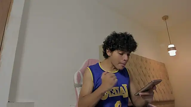 XXX chat uživo modela Boy_king28