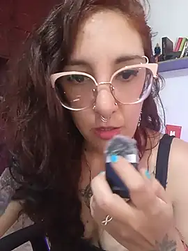 Melinerd XXX чат на живо