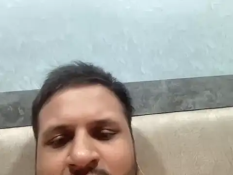 chiikuloveu Pertunjukan Webcam