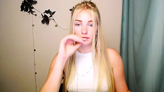 Queen_ofLove's Live XXX Chat