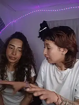 دردشة AlexxaAndRileyy الجنسية المباشرة
