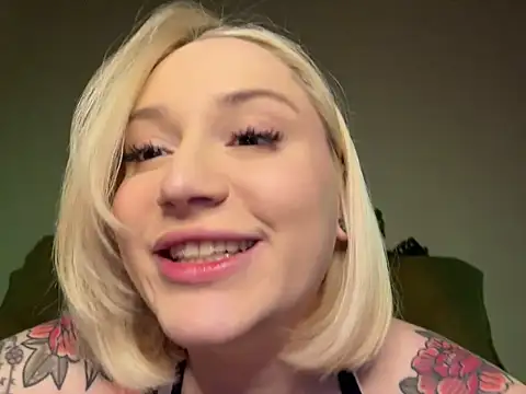 Chat +18 de MCThroatGoat ao vivo