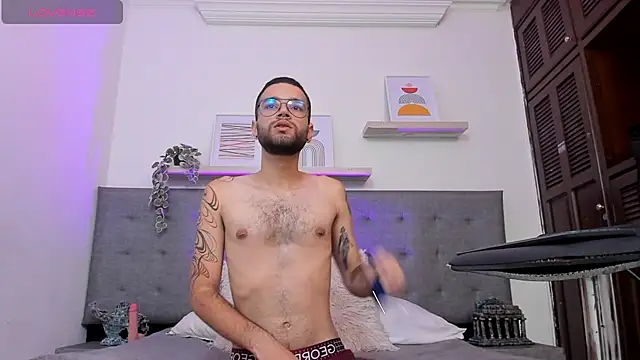 XXX chat uživo modela elliot_flame