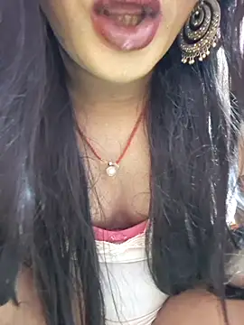 glitchwaligirl Adlı Modelin Canlı XXX Sohbeti