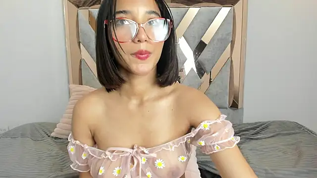Emily_bruss Chat XXX live