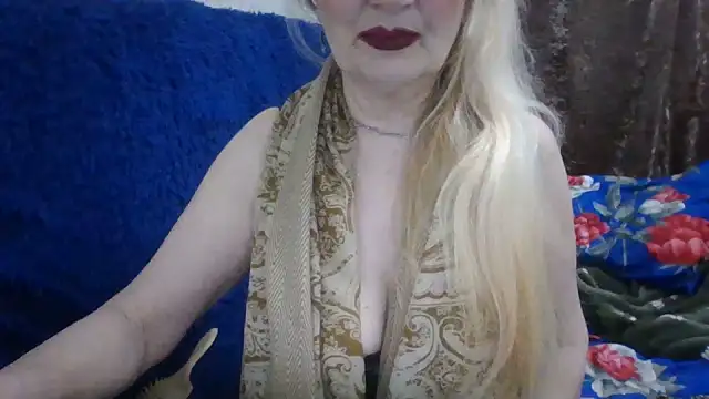 CarlyTreat's Live XXX Chat