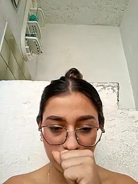Ary-18's Live XXX Chat