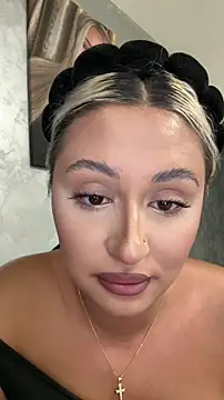 Kylie_One Chat XXX live