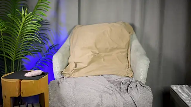 juwenta Chat XXX live