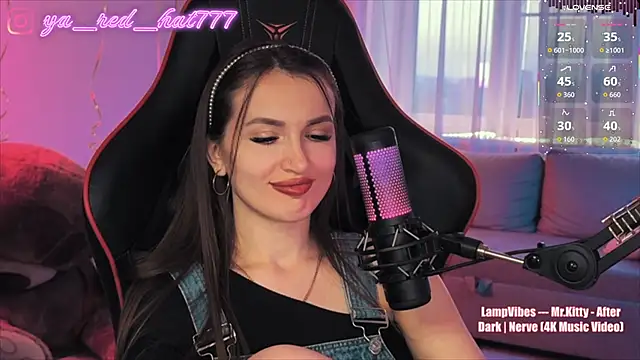 -RED_HAT- Live XXX Chat