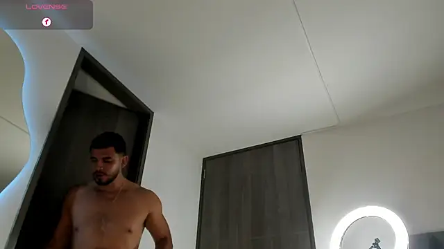 Živý XXX chat Dimitri_Bass