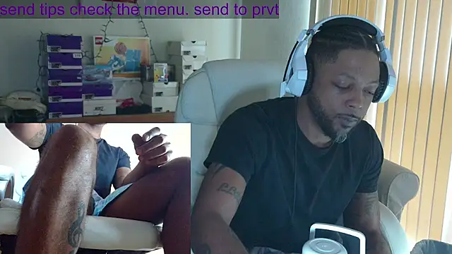 FreakyRu Live XXX-Chat