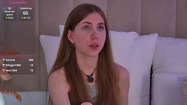 EvaAkiins' Live XXX Chat
