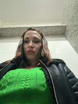 Irresistible24 XXX чат на живо