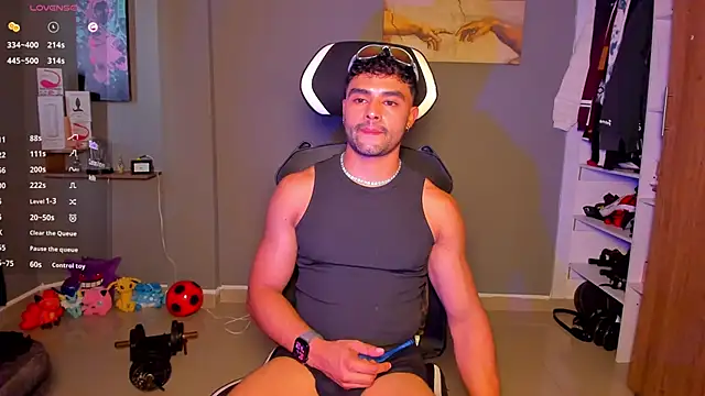 JordanRossieのライブXXXチャット