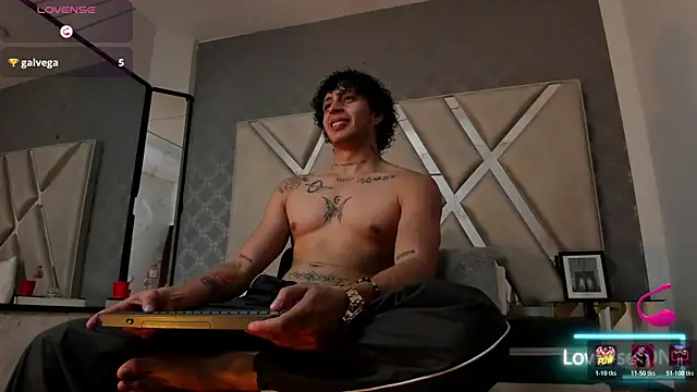 JayTaylorrのライブXXXチャット