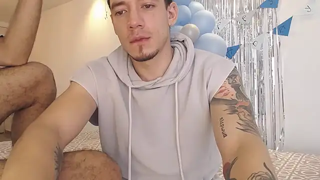 Chat +18 de fratguysonline ao vivo