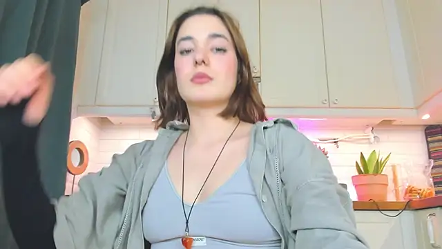 LiyaFly Live XXX-chat